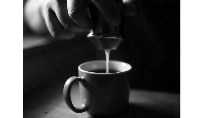 Making coffee crema at home