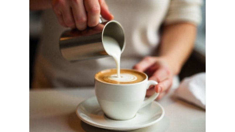 Coffee crema with French press